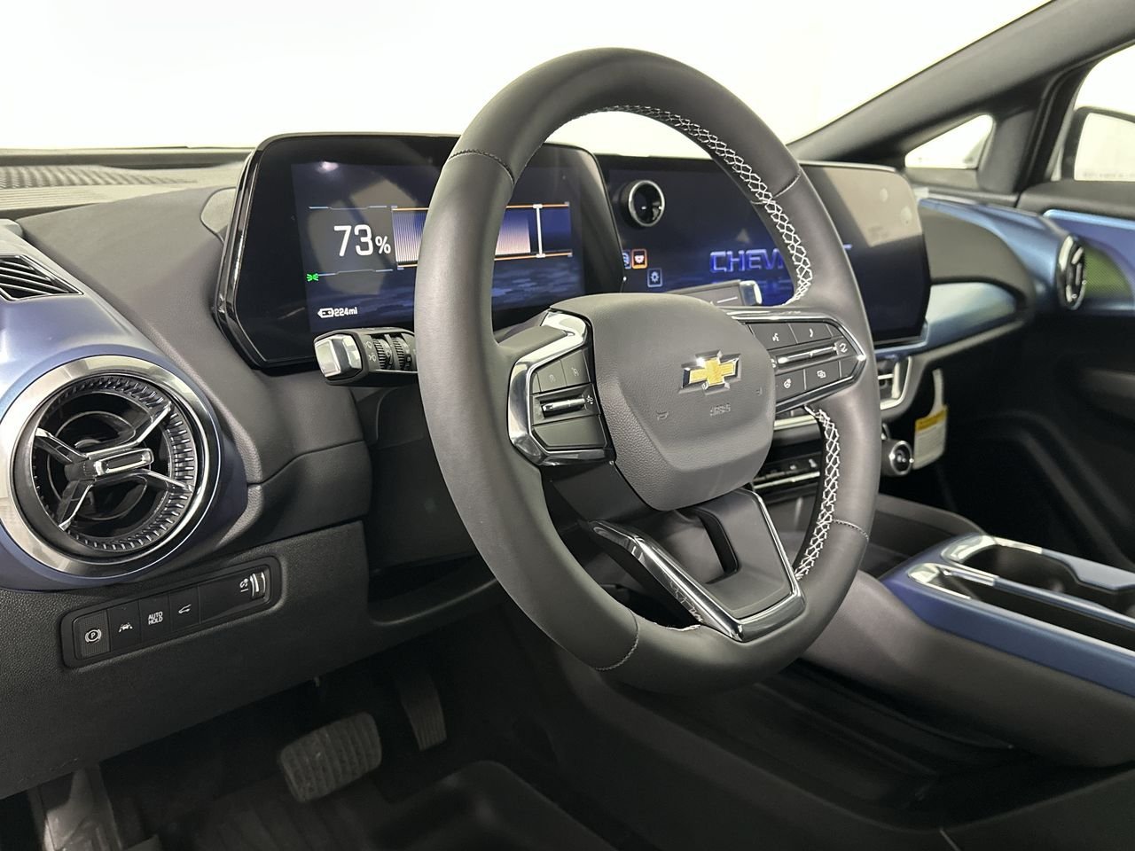 New 2026 Chevrolet Equinox EV LT AWD/4WD image 70