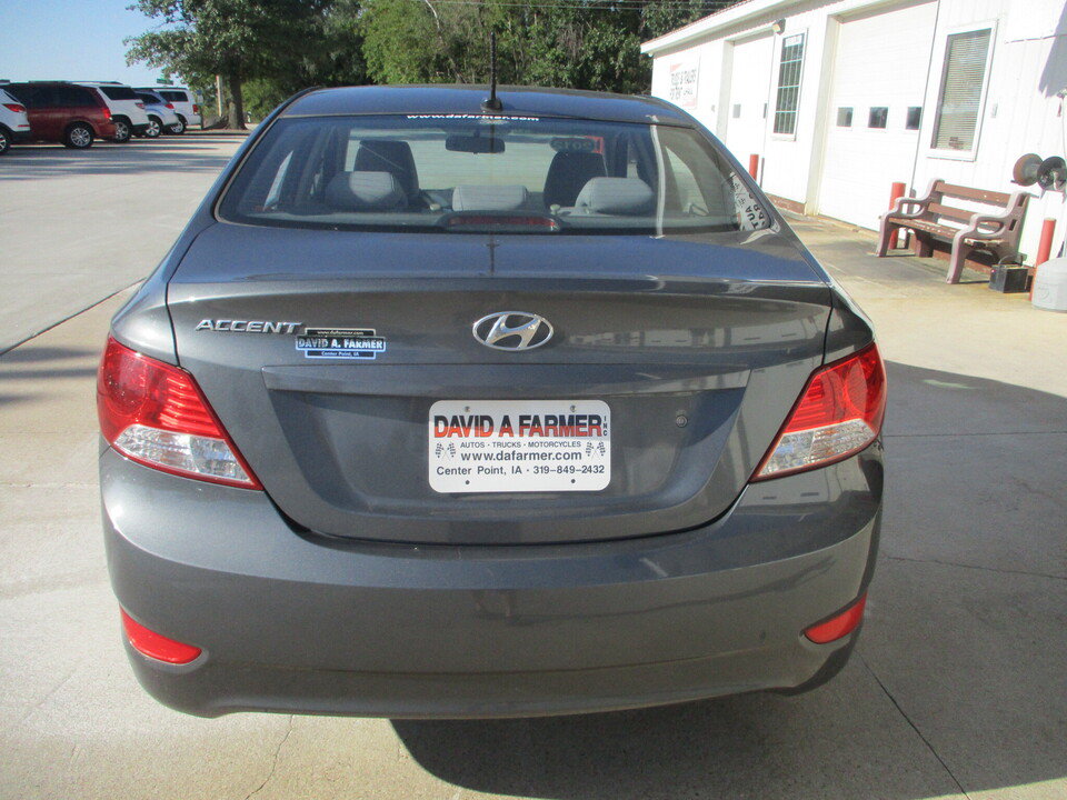 Used 2012 Hyundai Accent GLS w/ Premium Pkg 3 FWD image 5