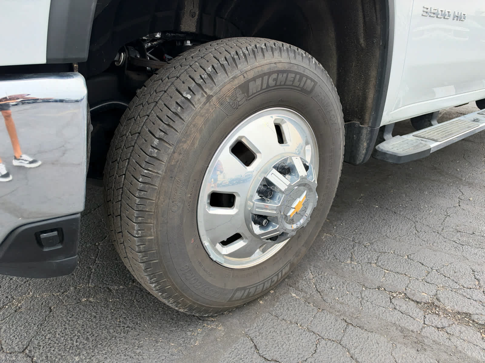Certified 2026 Chevrolet Silverado 3500 W/T w/ WT/CX Safety Package AWD/4WD image 9