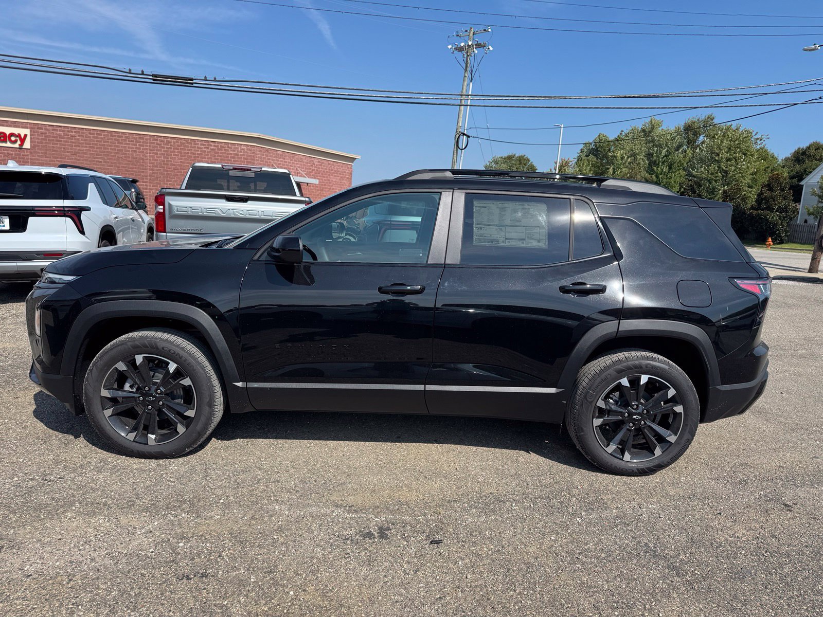 New 2027 Chevrolet Equinox RS w/ Convenience Package III AWD/4WD image 3