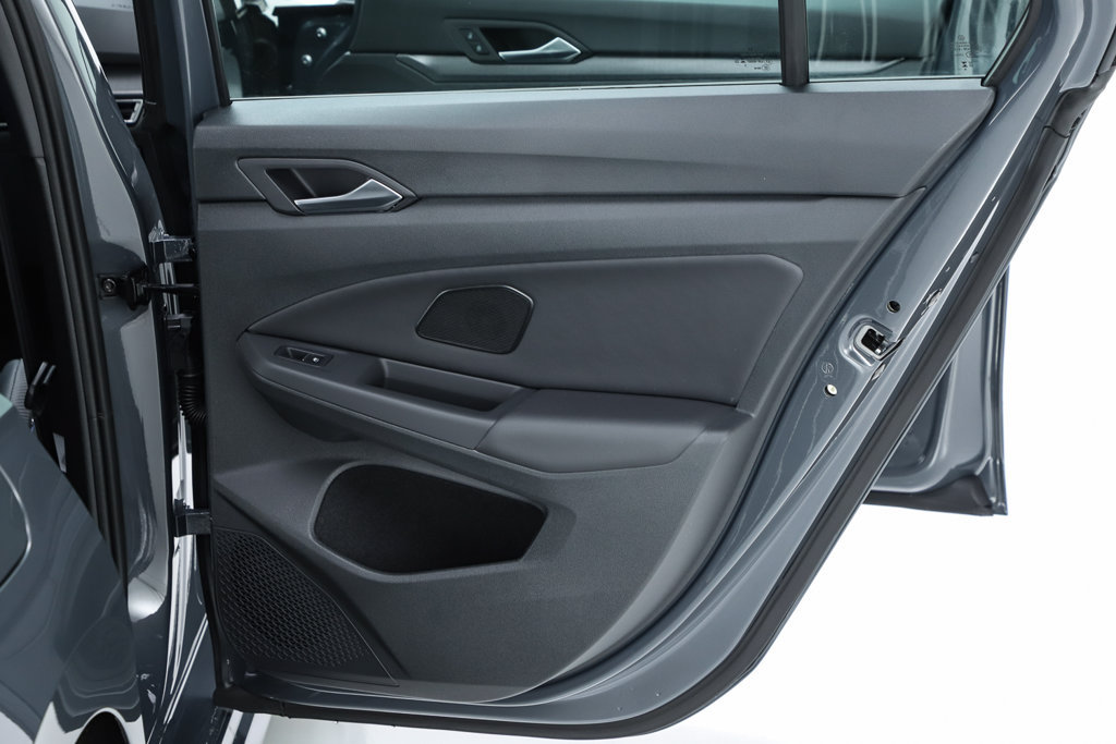 New 2027 Volkswagen Golf AWD/4WD image 30