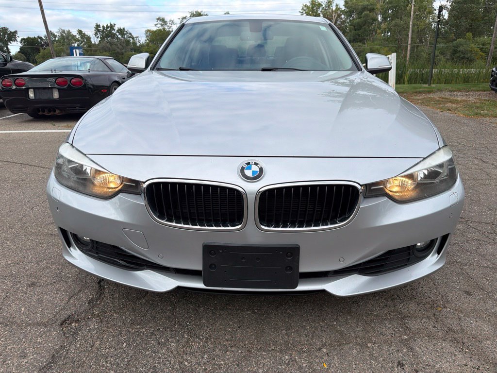 Used 2015 BMW 328i xDrive Sedan AWD/4WD image 2