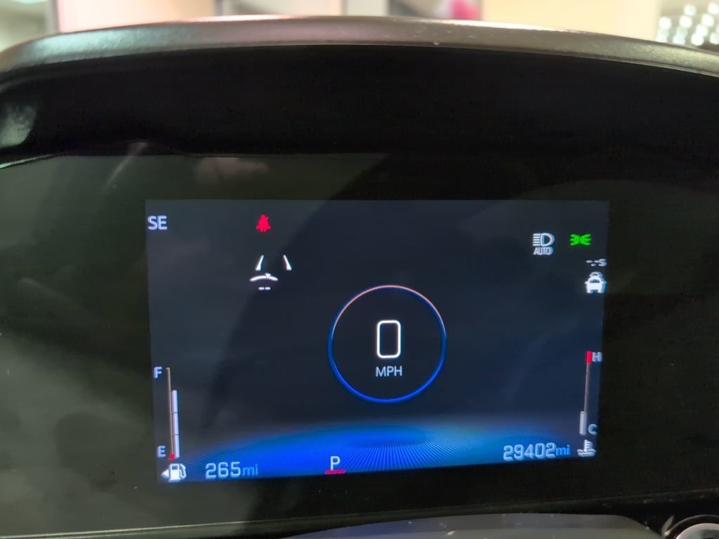 Used 2025 Chevrolet Trax RS w/ Driver Confidence Package image 14