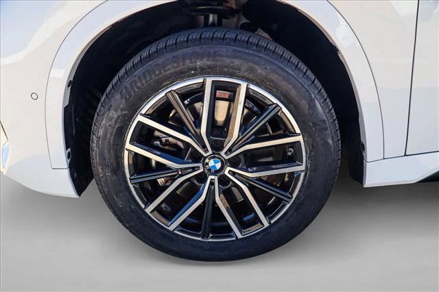 Used 2026 BMW X1 xDrive28i AWD/4WD image 9