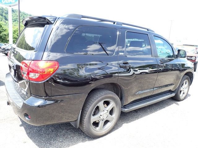 Used 2015 Toyota Sequoia SR5 AWD/4WD image 6