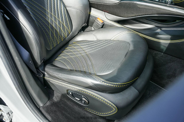 Used 2021 Aston Martin DBX AWD/4WD image 45