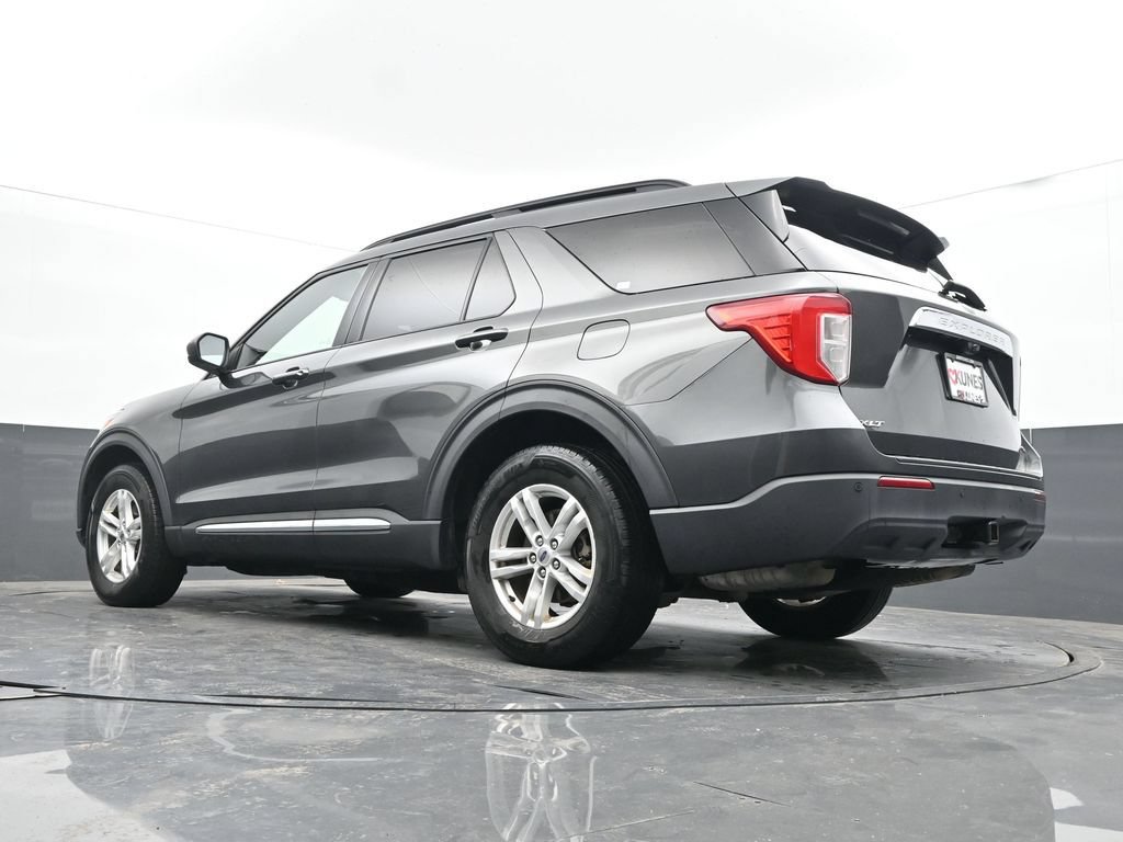 Used 2020 Ford Explorer XLT w/ Comfort Package AWD/4WD image 47