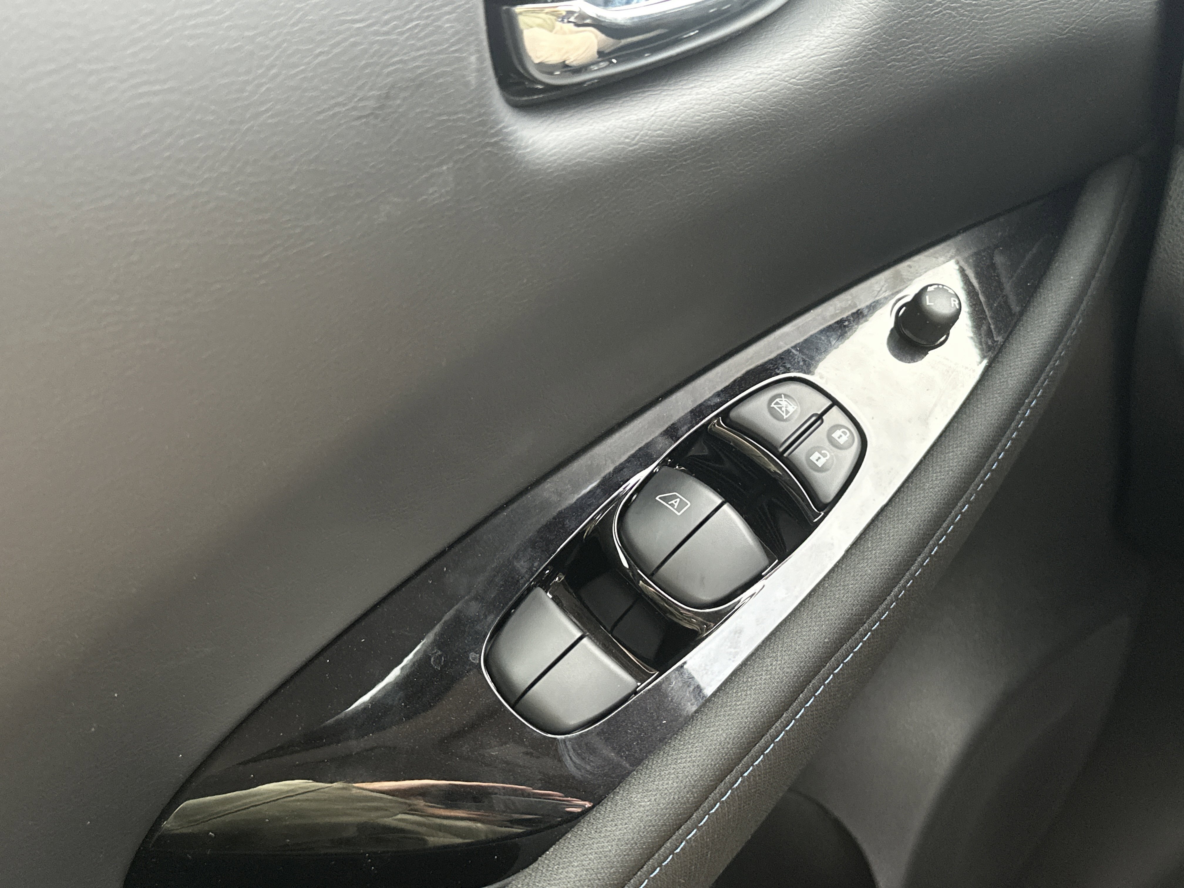 New 2025 Nissan Leaf SV Plus image 25