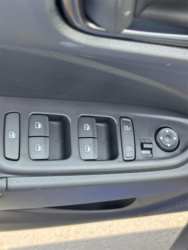 Certified 2025 Hyundai Venue Limited image 42