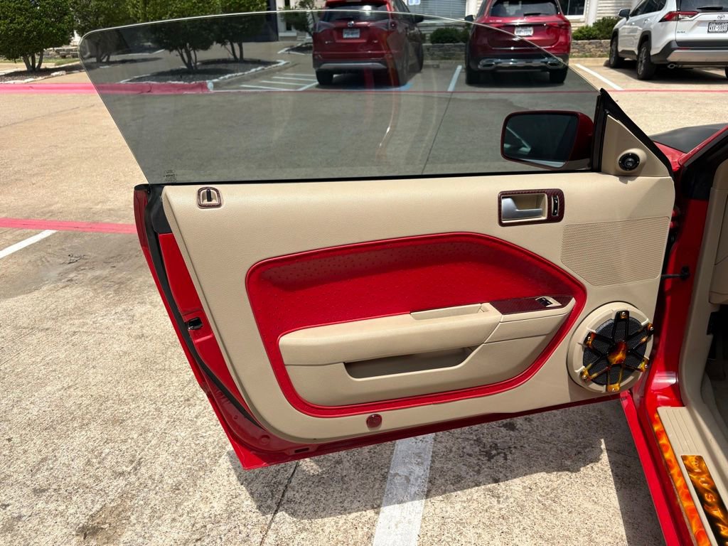 Used 2006 Ford Mustang GT Premium RWD image 19