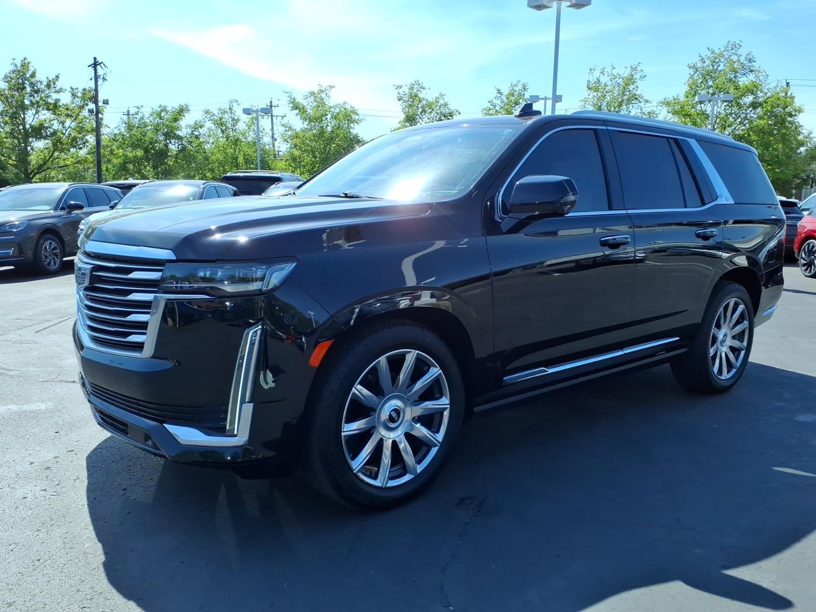 Used 2021 Cadillac Escalade Premium Luxury Platinum RWD image 3