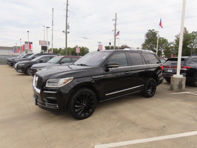 Used 2020 Lincoln Navigator Reserve w/ Equipment Group 208A Reserve AWD/4WD image 2
