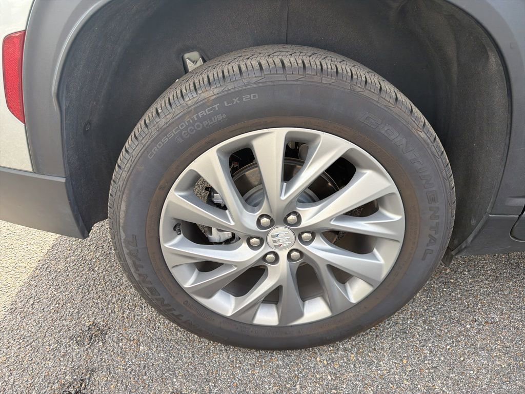 Used 2025 Buick Enclave Preferred image 14