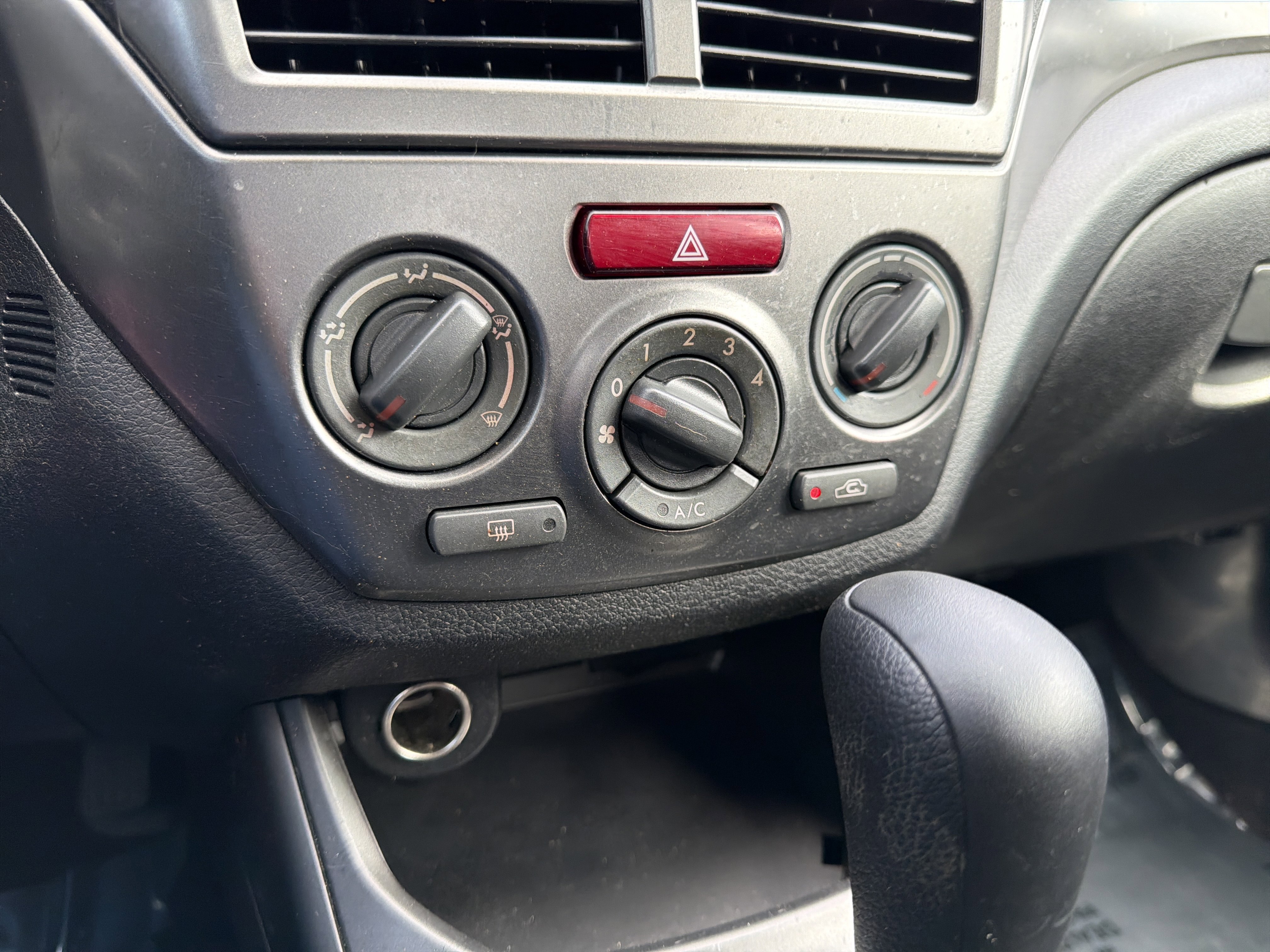 Used 2011 Subaru Impreza 2.5i image 19