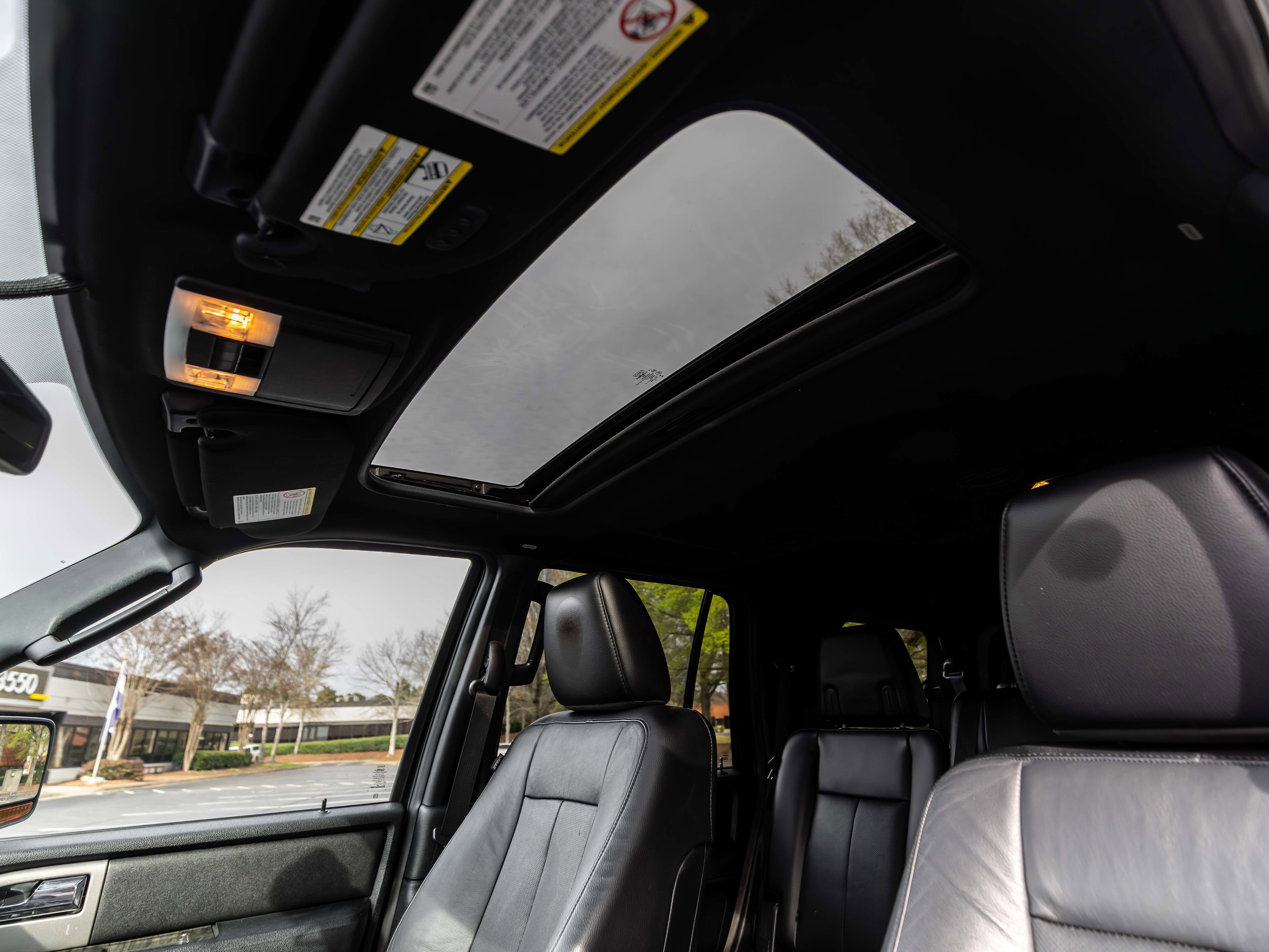 Used 2017 Ford Expedition Limited w/ Equipment Group 301A image 10