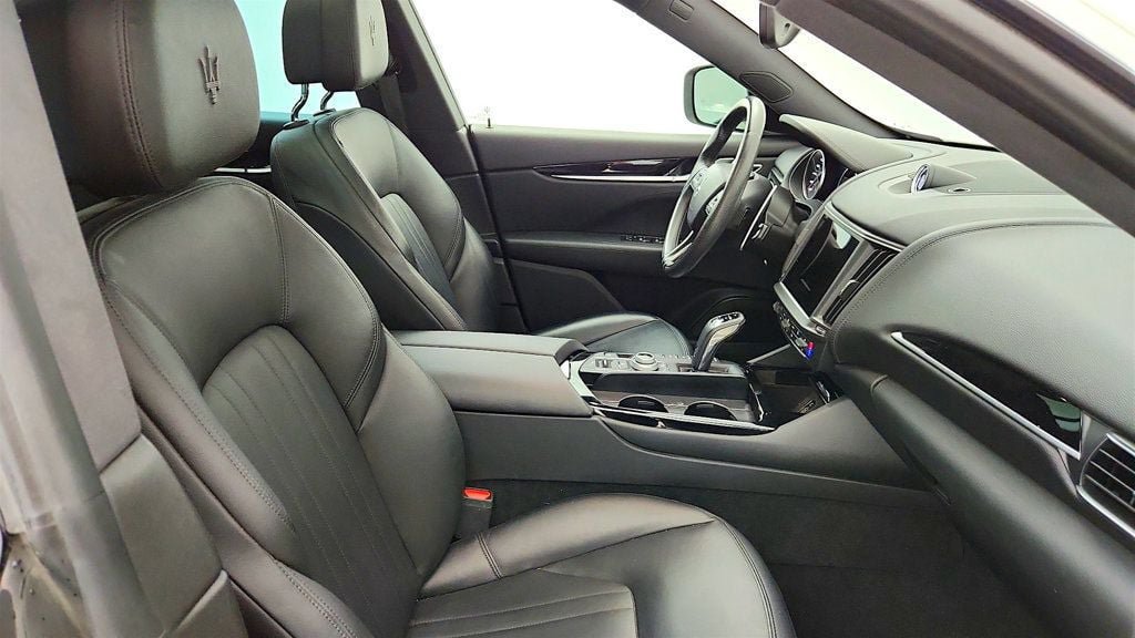 Used 2021 Maserati Levante S AWD/4WD image 25