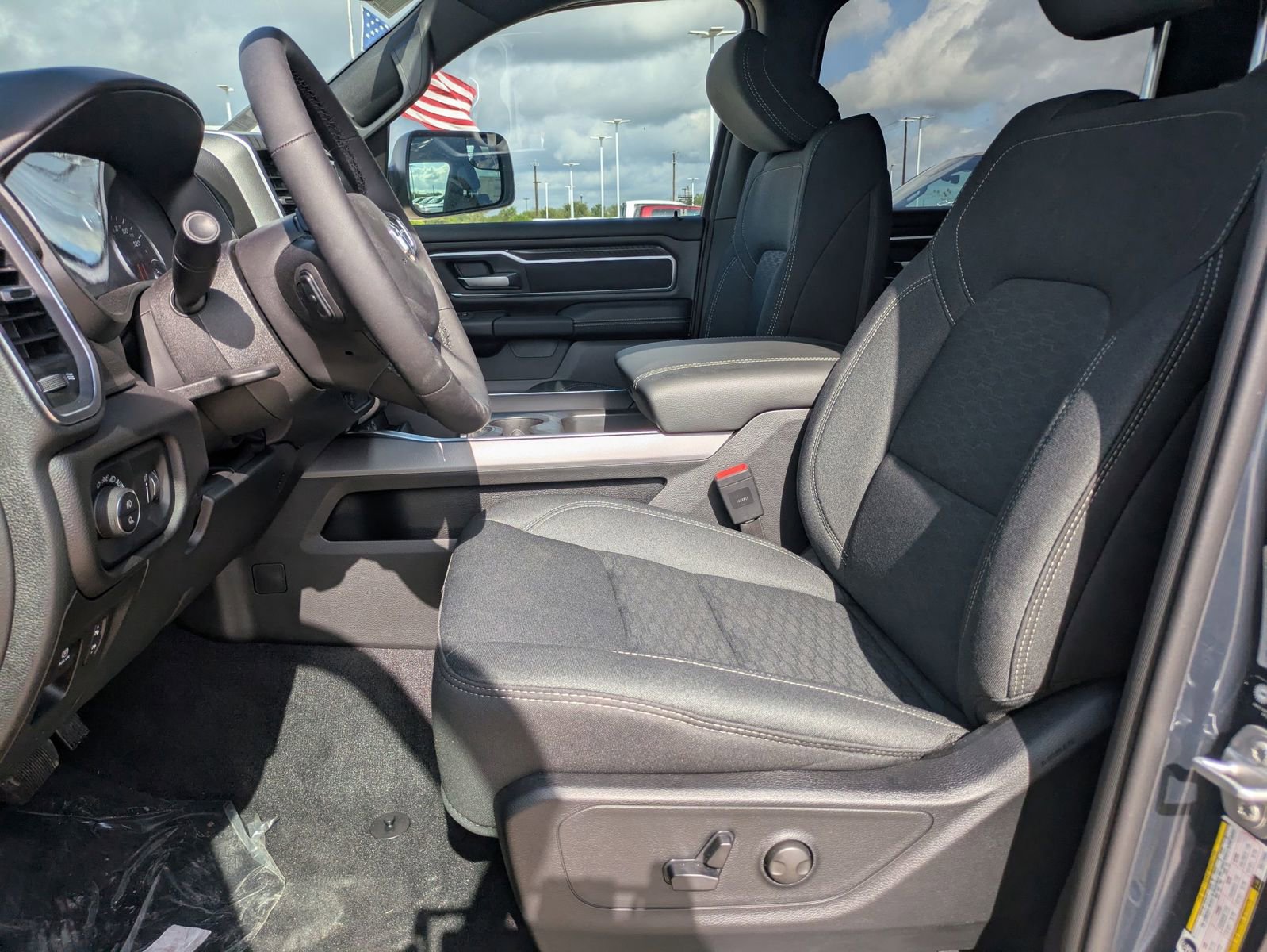 New 2025 RAM 1500 Lone Star image 10