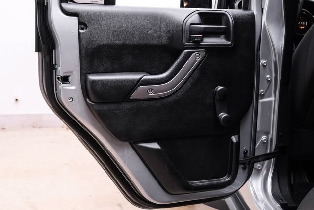 Used 2015 Jeep Wrangler Unlimited Sport AWD/4WD image 69