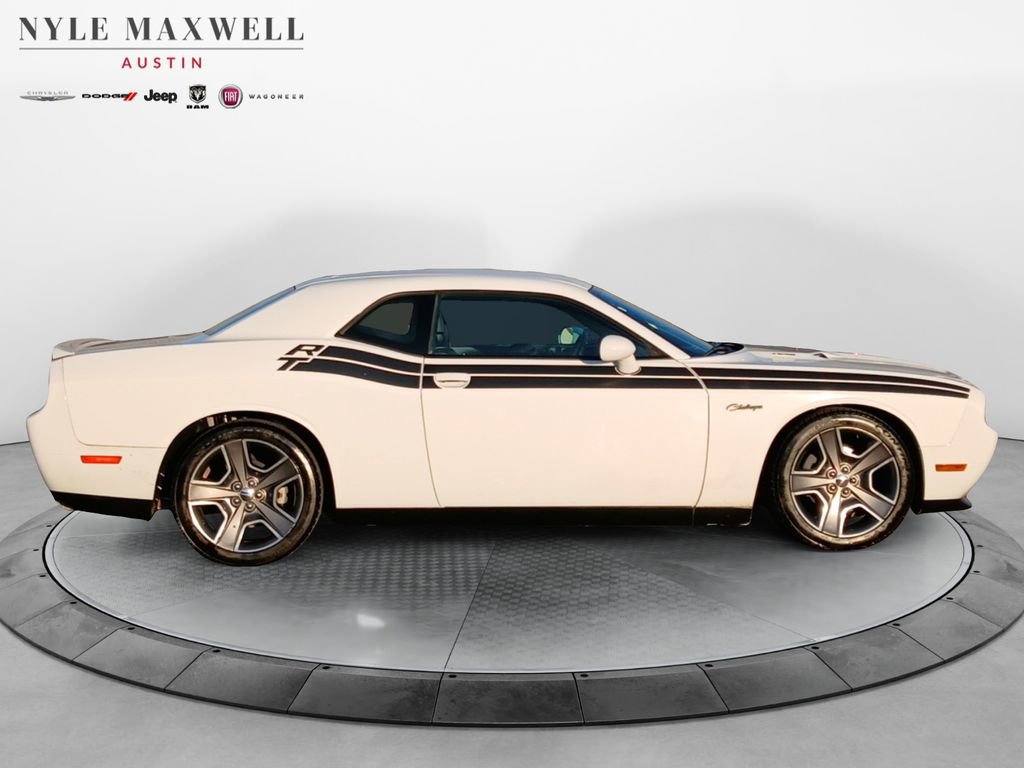 Used 2013 Dodge Challenger R/T image 3