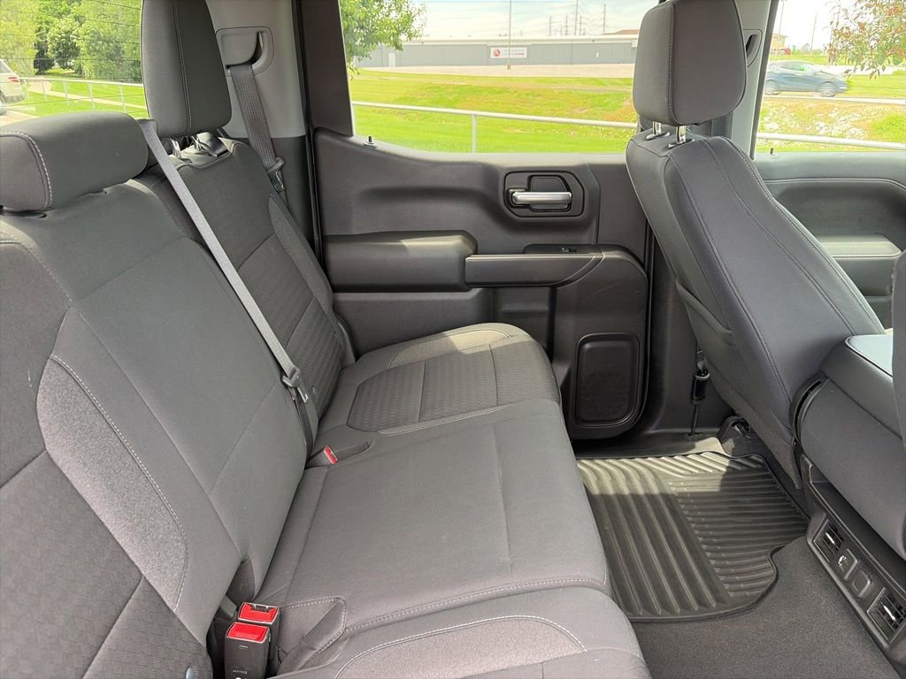 Used 2021 Chevrolet Silverado 1500 LT AWD/4WD image 40