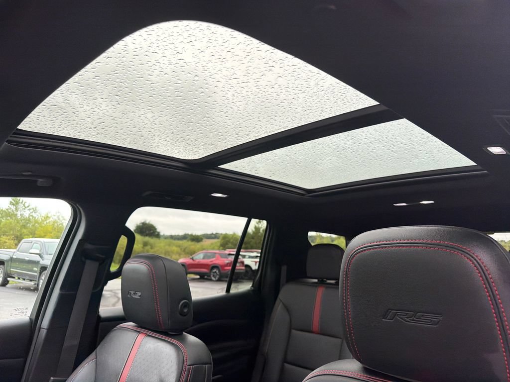 Certified 2024 Chevrolet Traverse RS w/ LPO, Floor Liner Package AWD/4WD image 22