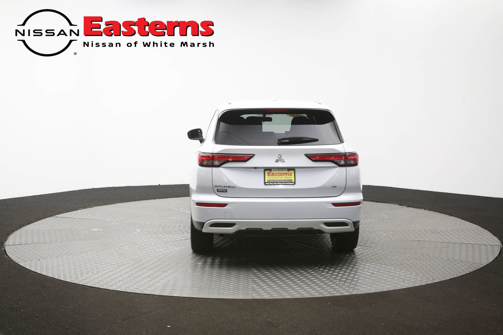 Used 2024 Mitsubishi Outlander AWD image 38