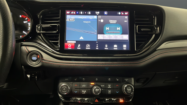 Used 2025 Dodge Durango GT AWD/4WD image 13