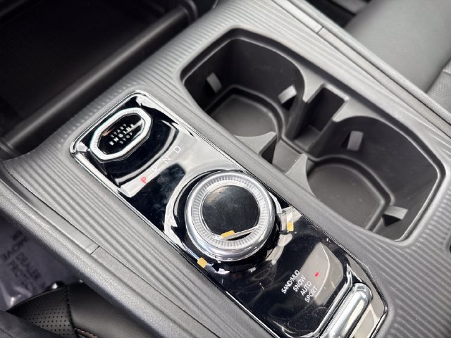 New 2026 Jeep Cherokee Overland w/ Advanced Pro Tech Group AWD/4WD image 26