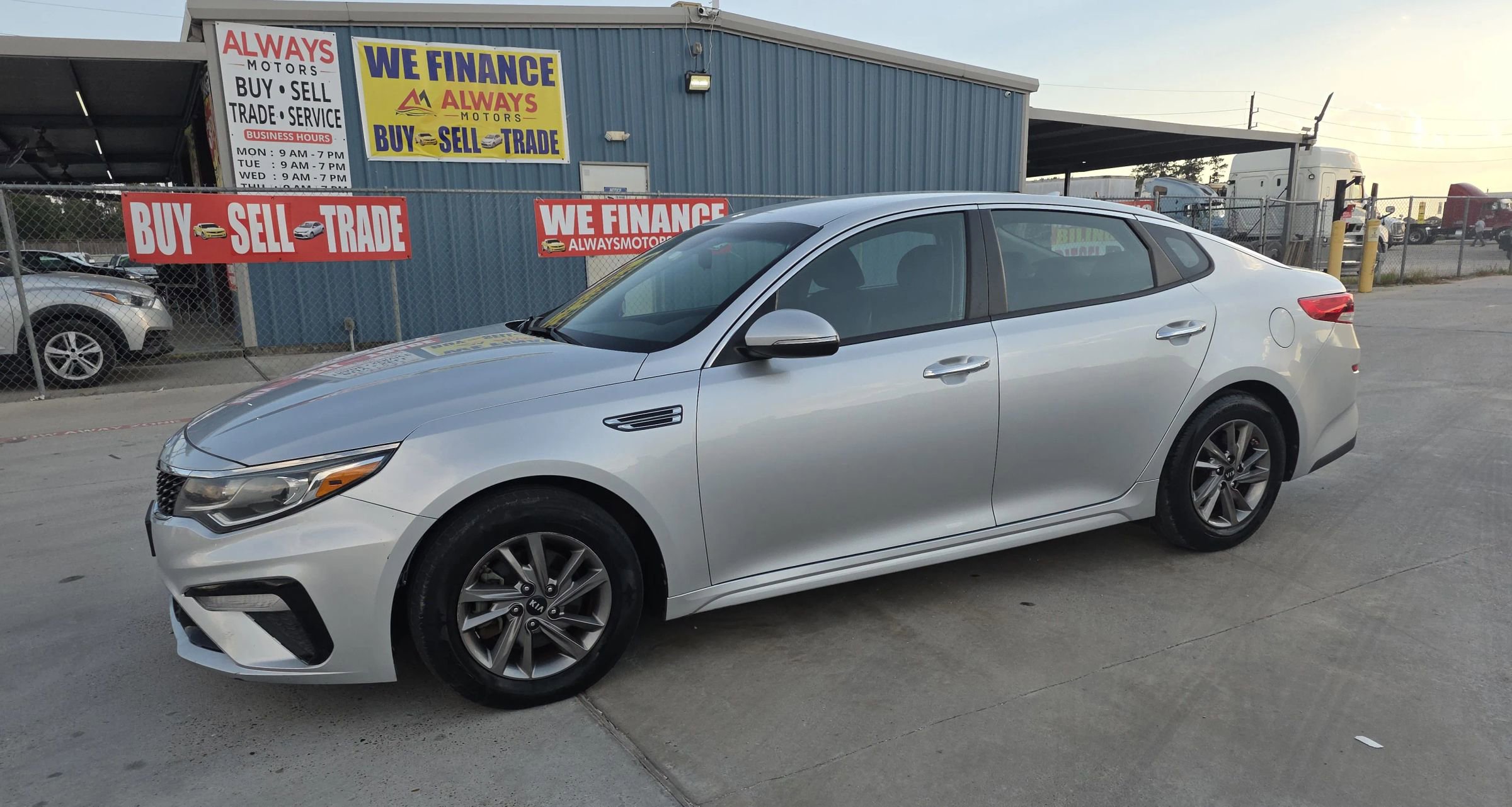 Used 2020 Kia Optima LX image 1
