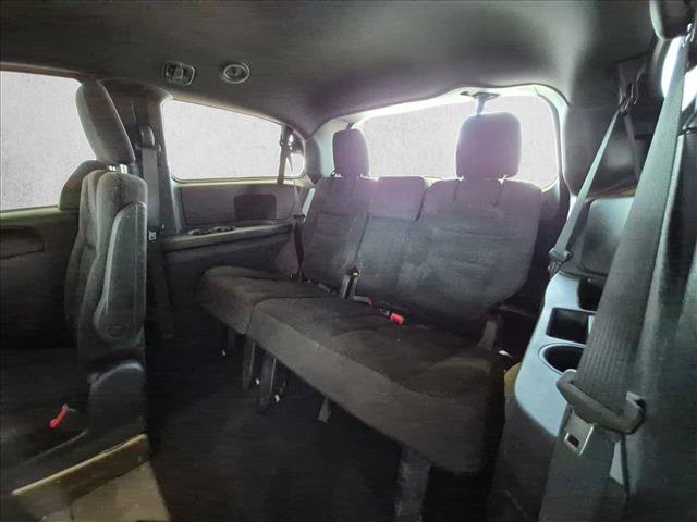 Used 2020 Dodge Grand Caravan SE FWD image 18