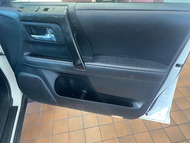 Used 2021 Toyota 4Runner Venture image 22