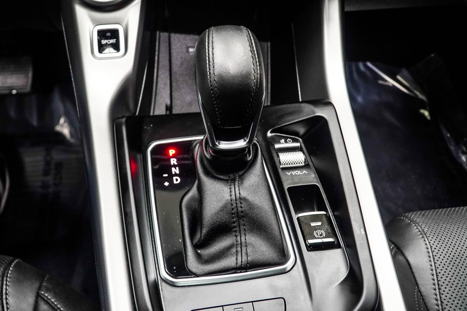 Used 2024 Dodge Hornet R/T Plus w/ R/T Blacktop Package image 19