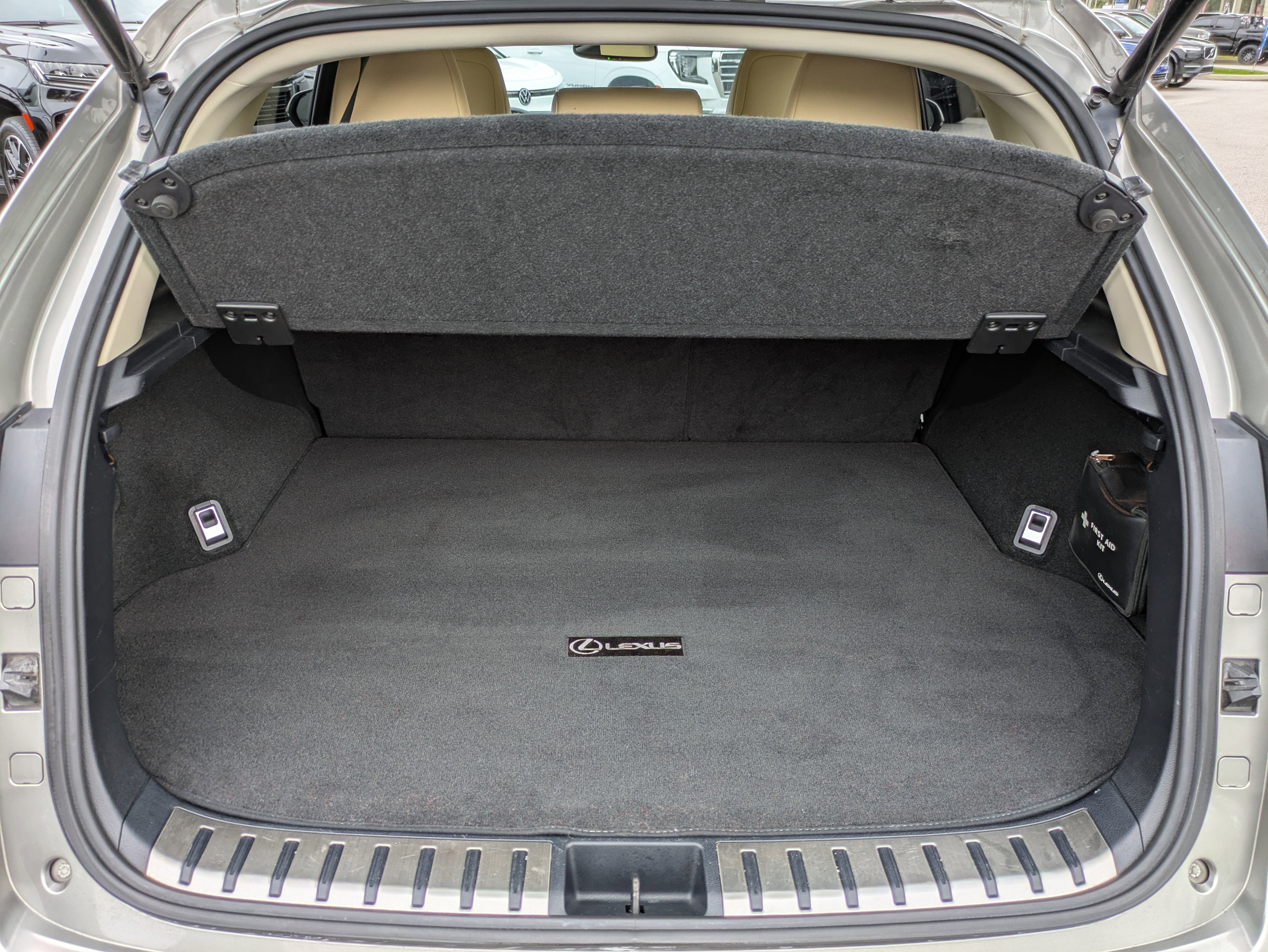 Used 2015 Lexus NX 200t FWD image 17