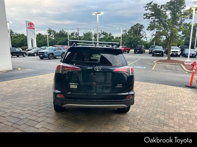 Used 2017 Toyota RAV4 XLE AWD/4WD image 10