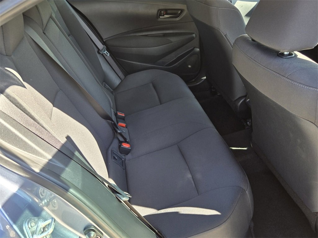 Used 2025 Toyota Corolla LE image 16