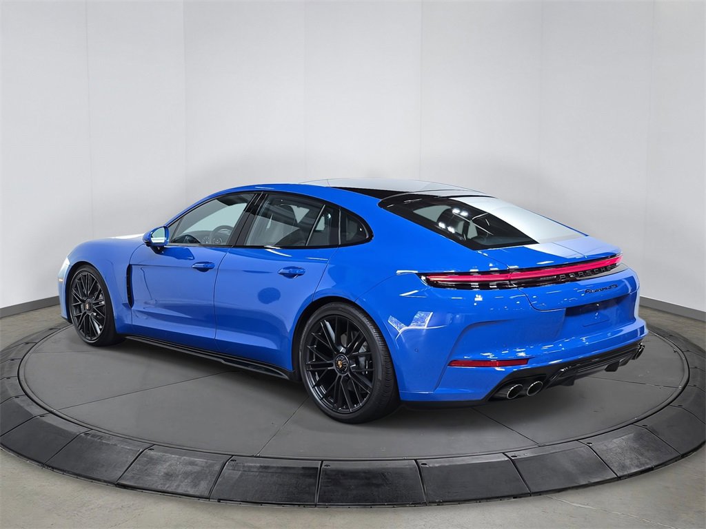 Certified 2025 Porsche Panamera GTS image 9