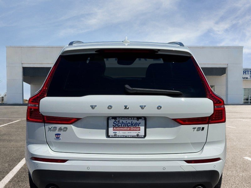 Used 2020 Volvo XC60 T5 Momentum AWD/4WD image 4