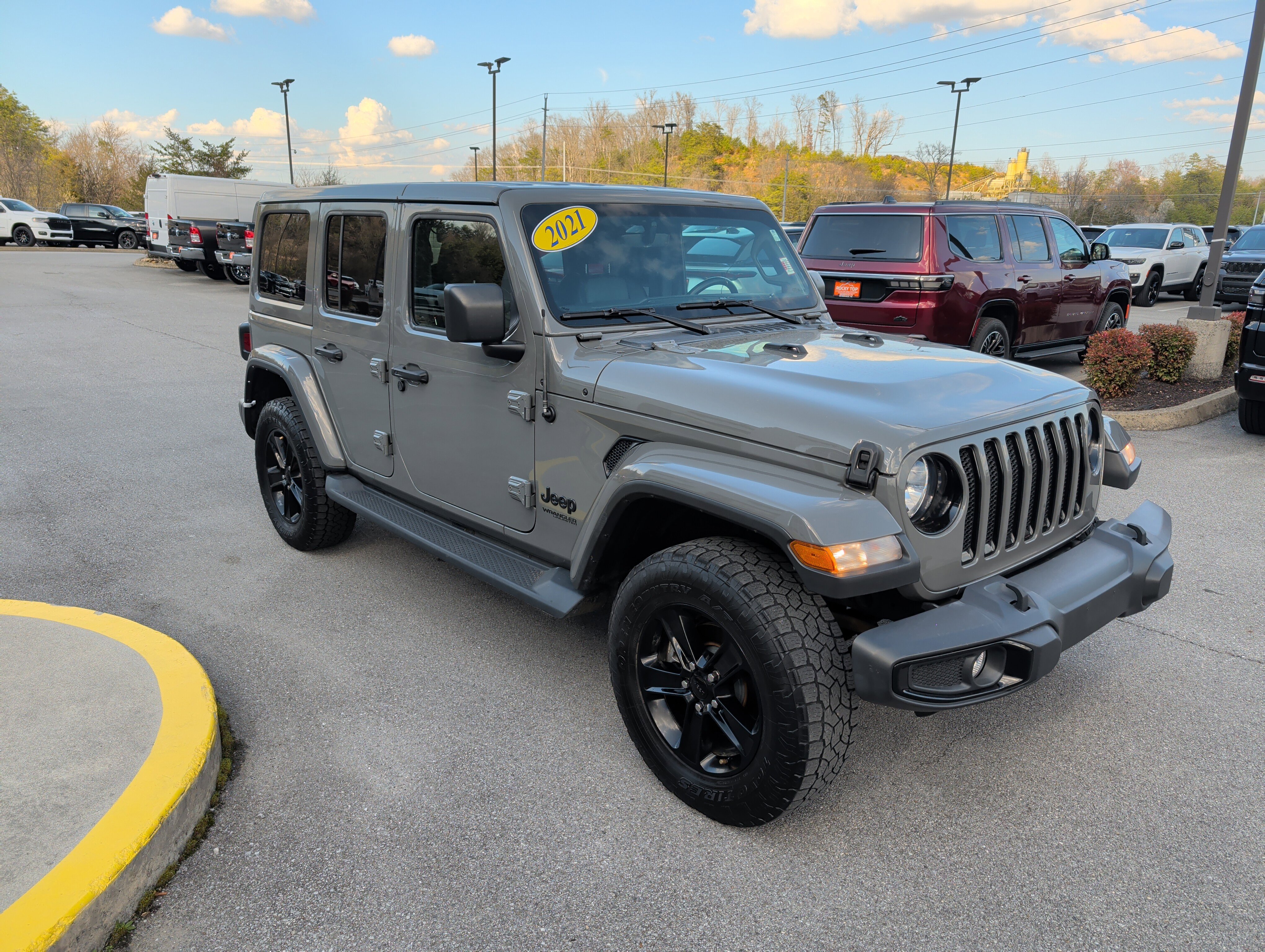 Used 2021 Jeep Wrangler Unlimited Sahara image 4