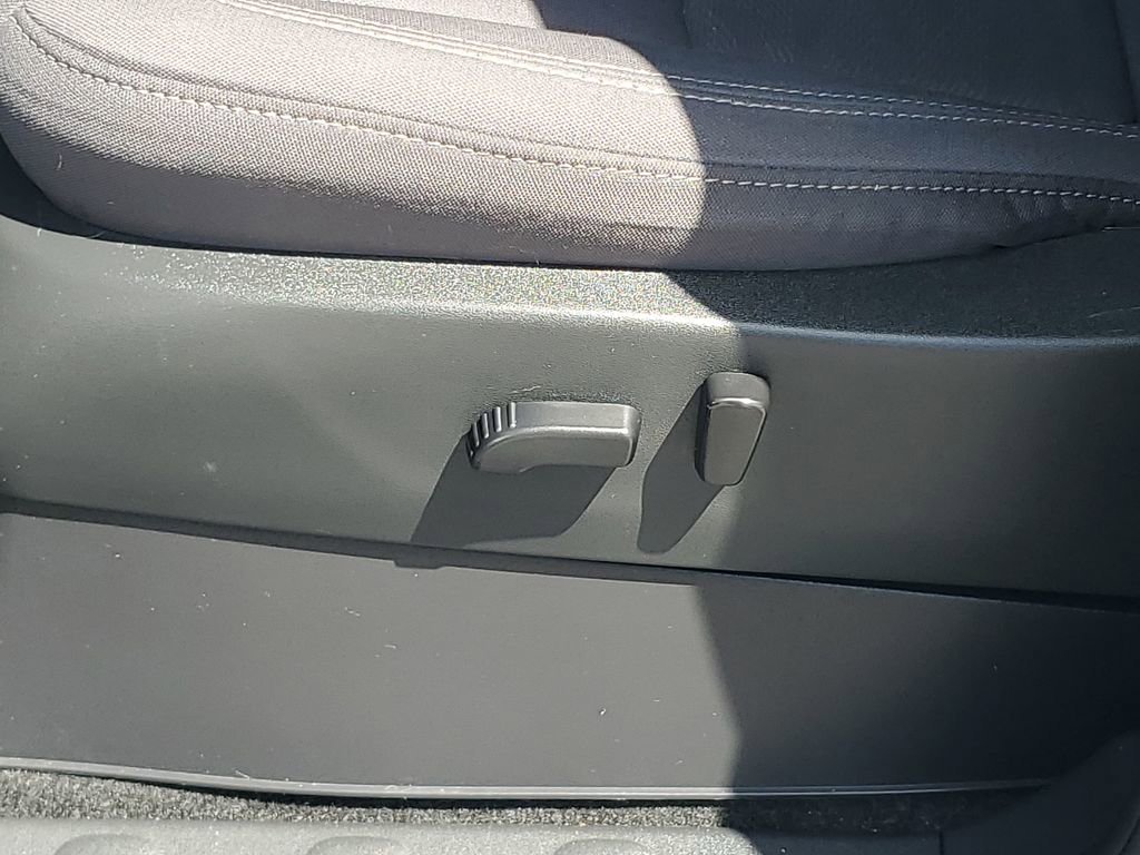 Used 2023 Nissan Frontier SV w/ SV Convenience Package image 15