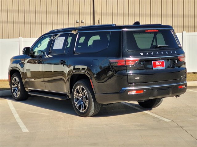Used 2024 Jeep Wagoneer L Series II w/ Flexible Seating Group image 6