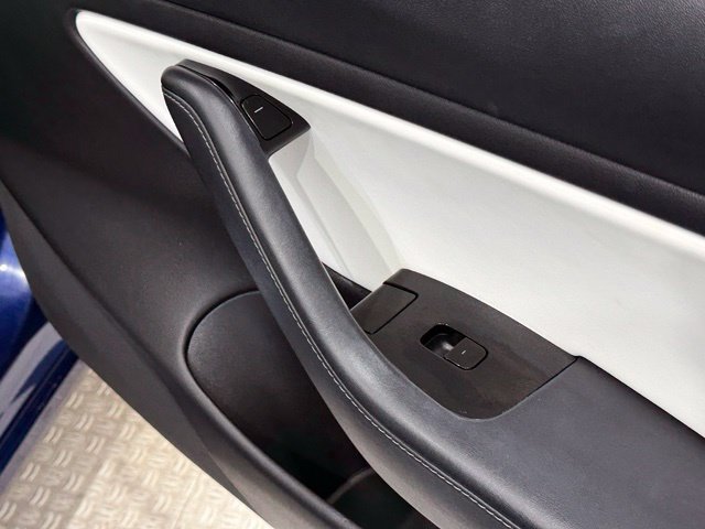 Used 2018 Tesla Model 3 Long Range AWD/4WD image 22