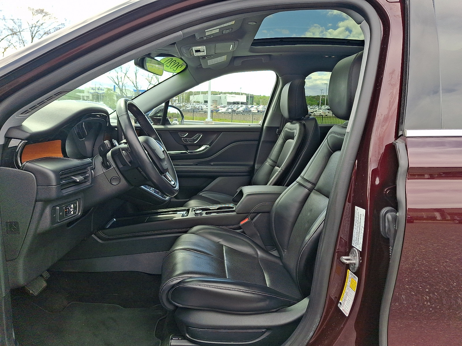 Used 2020 Lincoln Corsair Reserve w/ Equipment Group 202A AWD/4WD image 13