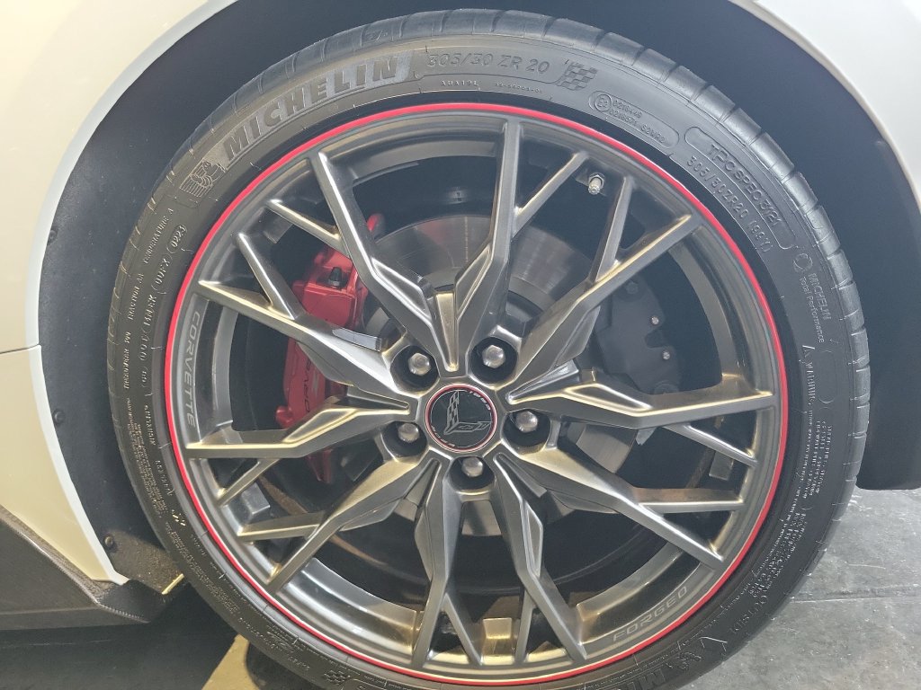 Used 2023 Chevrolet Corvette Stingray Premium Conv w/ Z51 Performance Package RWD image 33