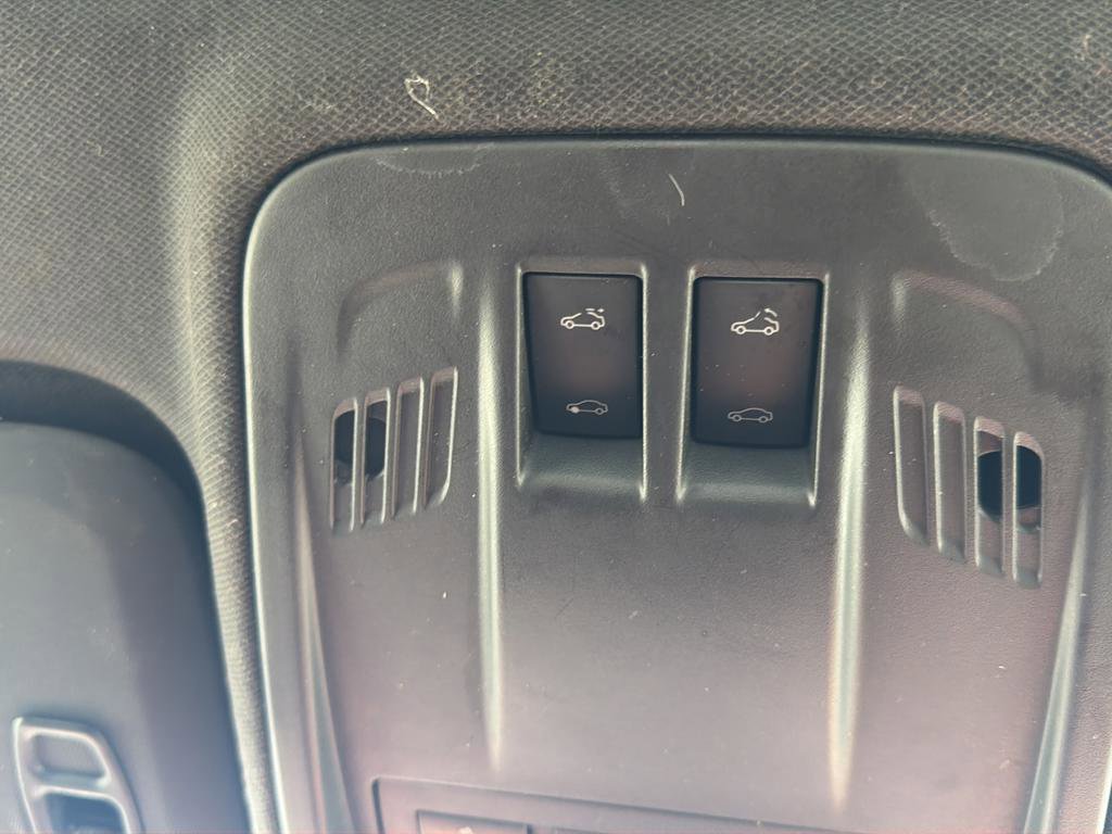 Used 2017 Chevrolet Cruze Premier image 28