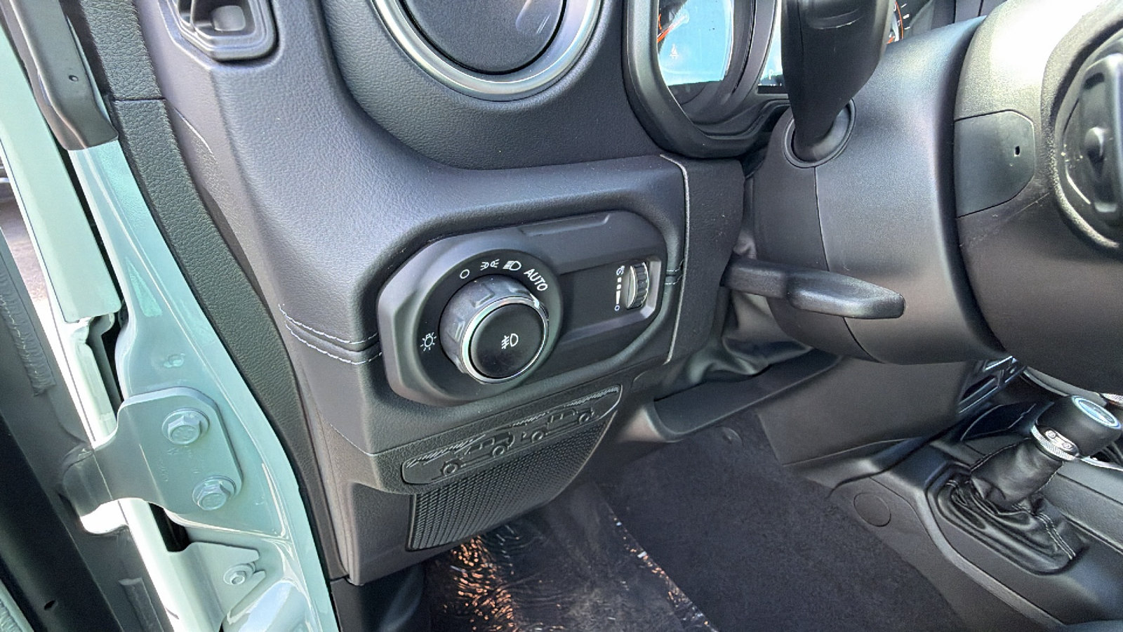 New 2027 Jeep Wrangler Unlimited Sahara AWD/4WD image 20