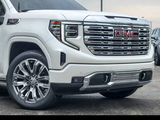 Used 2024 GMC Sierra 1500 Denali AWD/4WD image 3