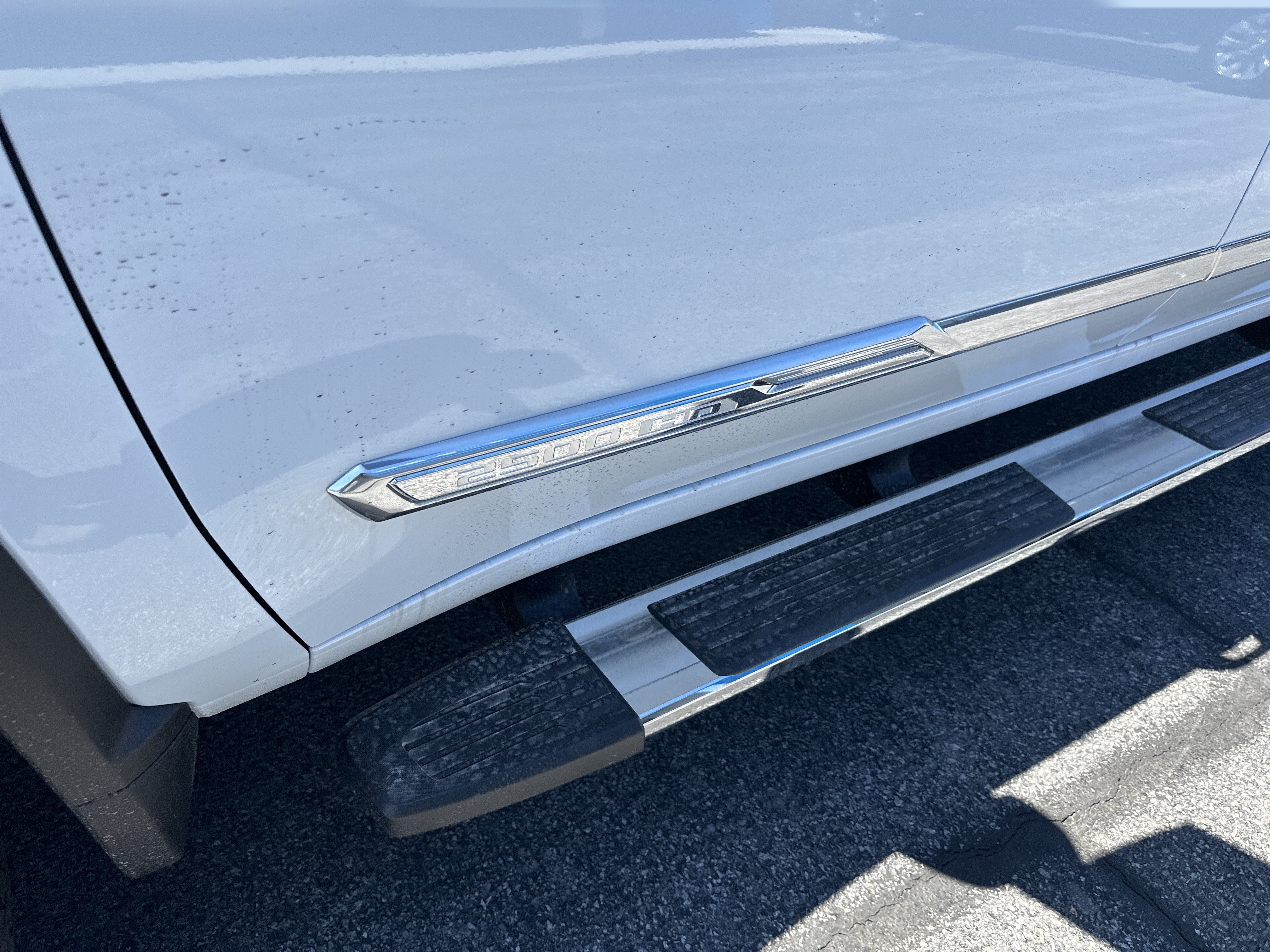 New 2026 Chevrolet Silverado 2500 High Country w/ High Country Premium Package AWD/4WD image 5