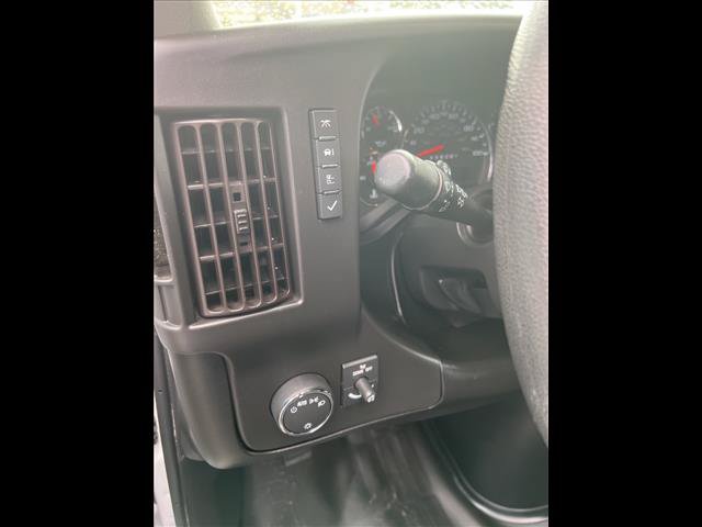 Used 2021 GMC Savana 2500 w/ Driver Convenience Package RWD image 9