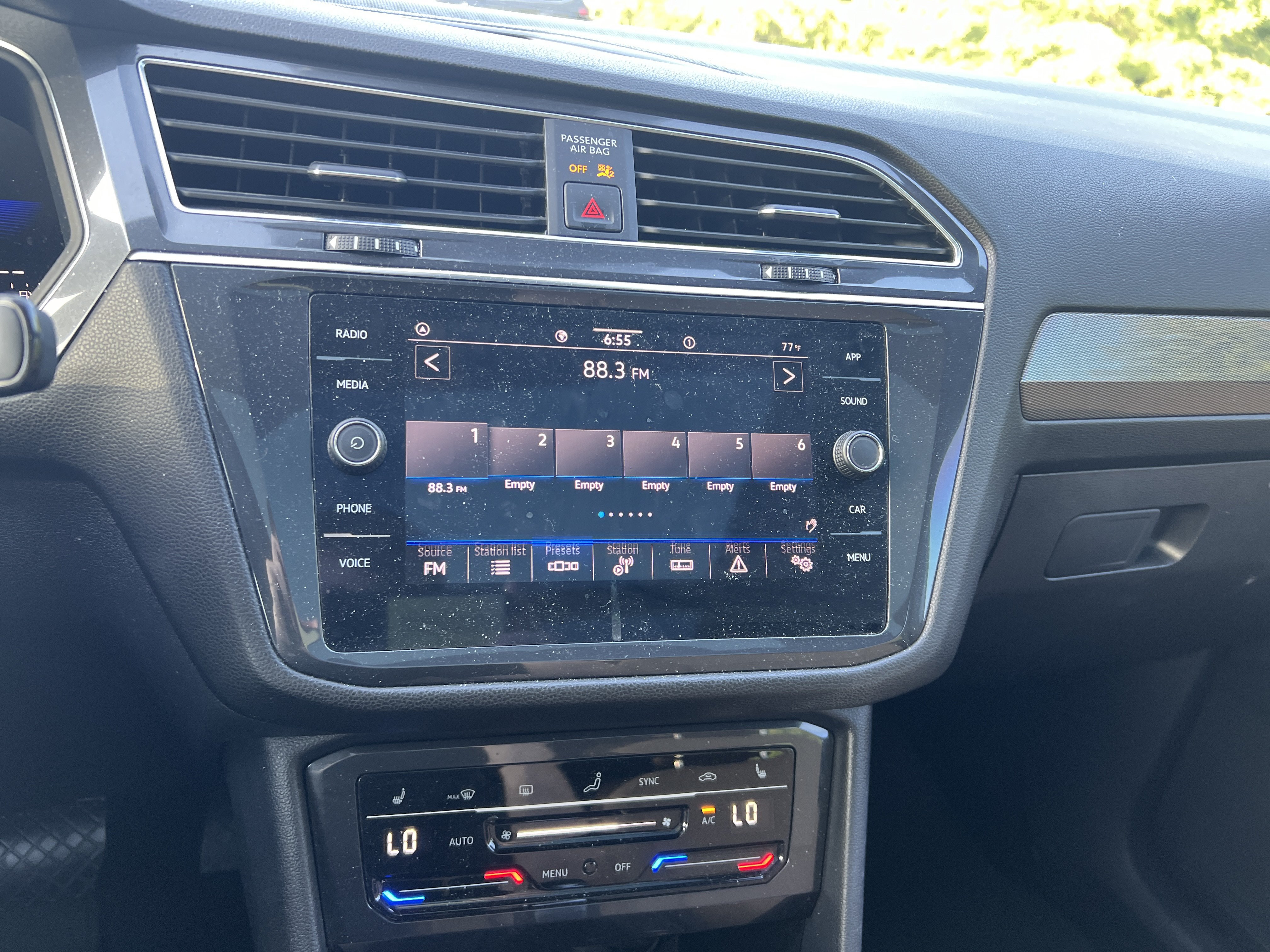 Certified 2023 Volkswagen Tiguan SE w/ Panoramic Sunroof Package FWD image 20