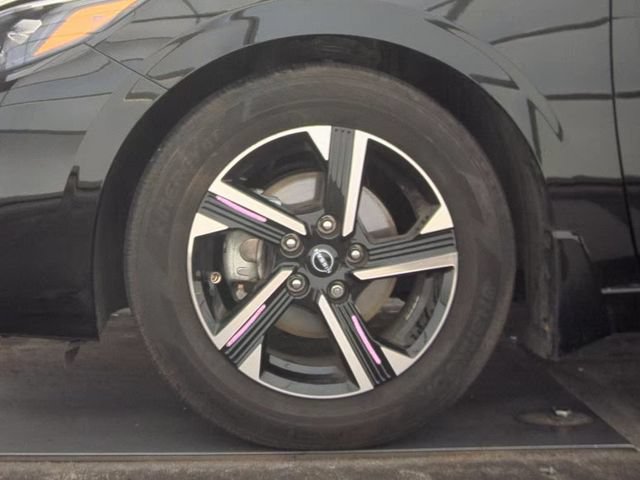 Used 2025 Nissan Sentra SV FWD image 8